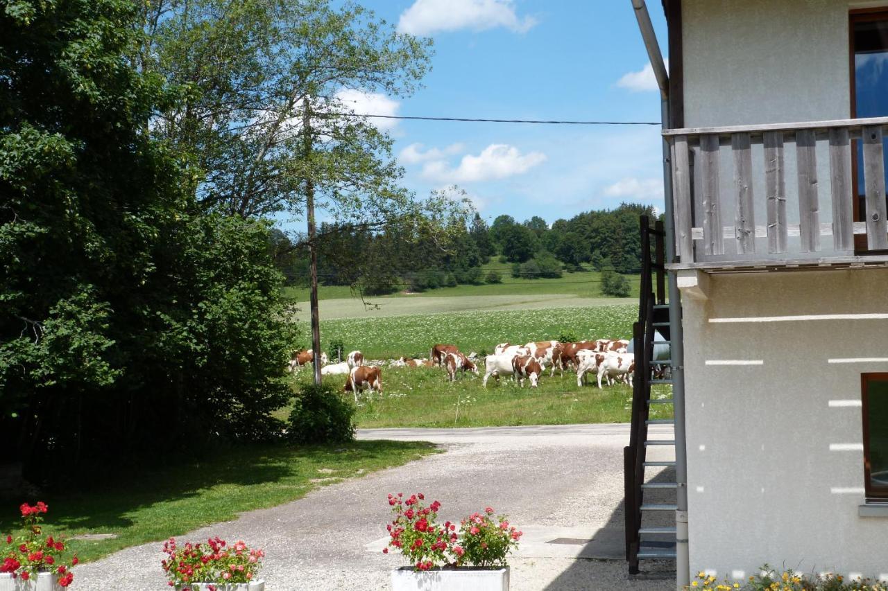 La Grange De Haute-Joux Les Fourgs Buitenkant foto